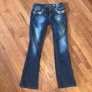 MISS ME JEANS size 26 boot cut style: je5439br large jewels on front